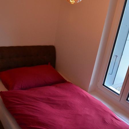 Guesthouse Meitschi Thun - Contactless Self Check-In Экстерьер фото
